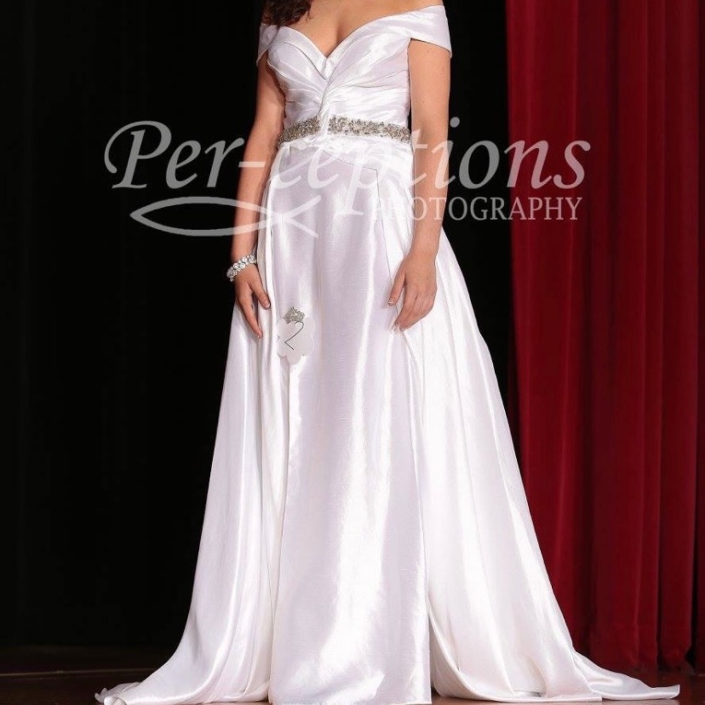 Pageant dress